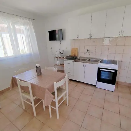 With Parking Space Rab - 23298 라브