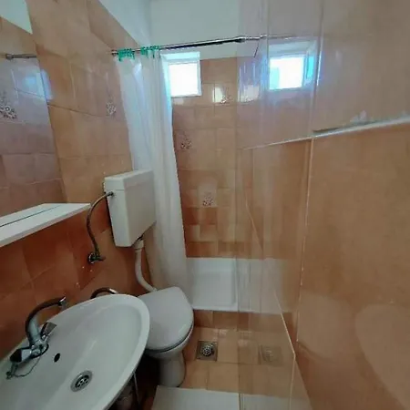 아파트 With Parking Space Rab - 23298 *